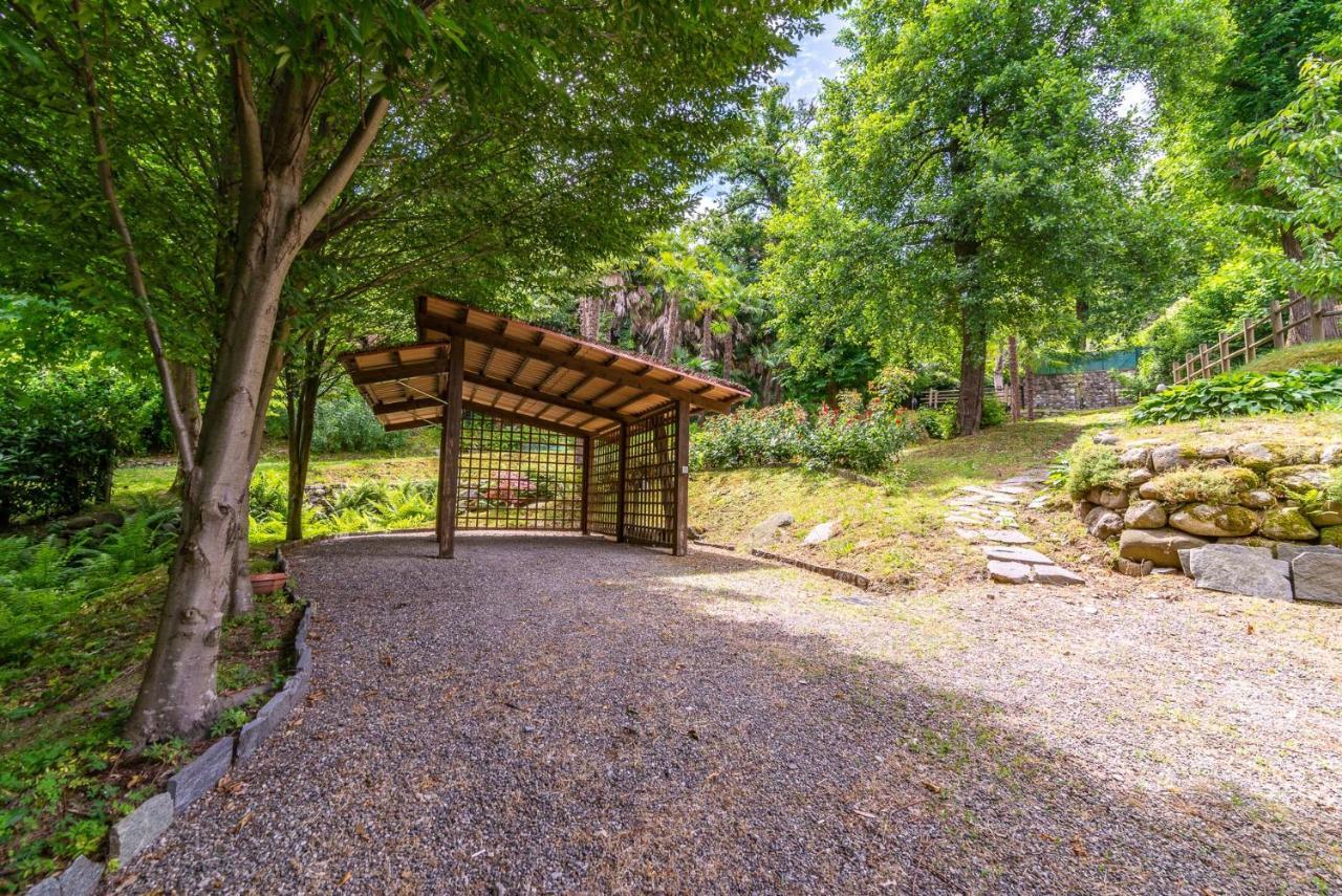 La Dependance Immersa Nel Parco Della Villa Isabella สเตรซา ภายนอก รูปภาพ