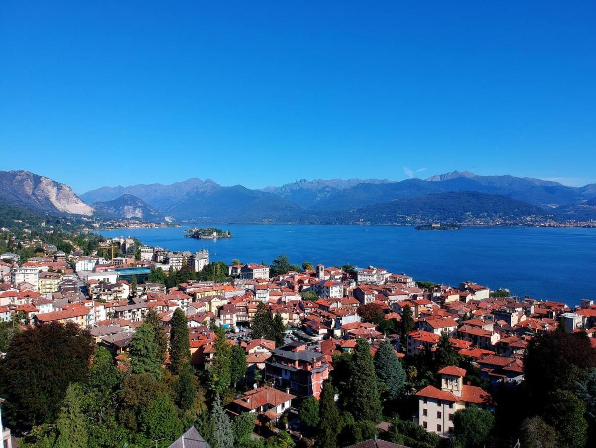 La Dependance Immersa Nel Parco Della Villa Isabella สเตรซา ภายนอก รูปภาพ